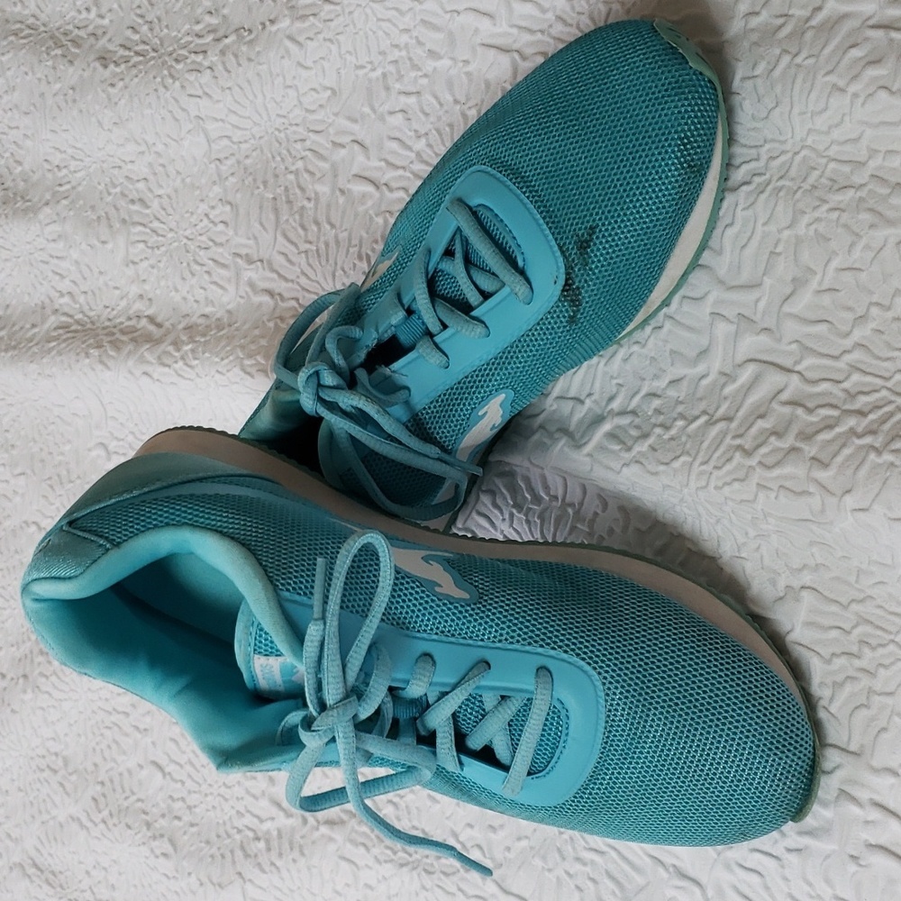 KangarOOs Womens Aqua Athletic Tennis Sneakers Shoes, Size 9